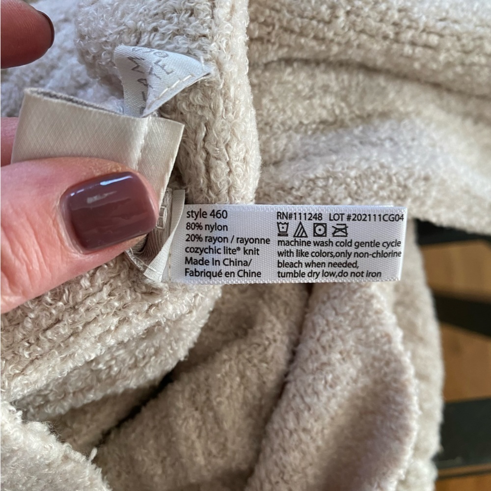 Barefoot Dreams Beige CozyChic Lite Weekend Sweater Wrap - Picture 11 of 12